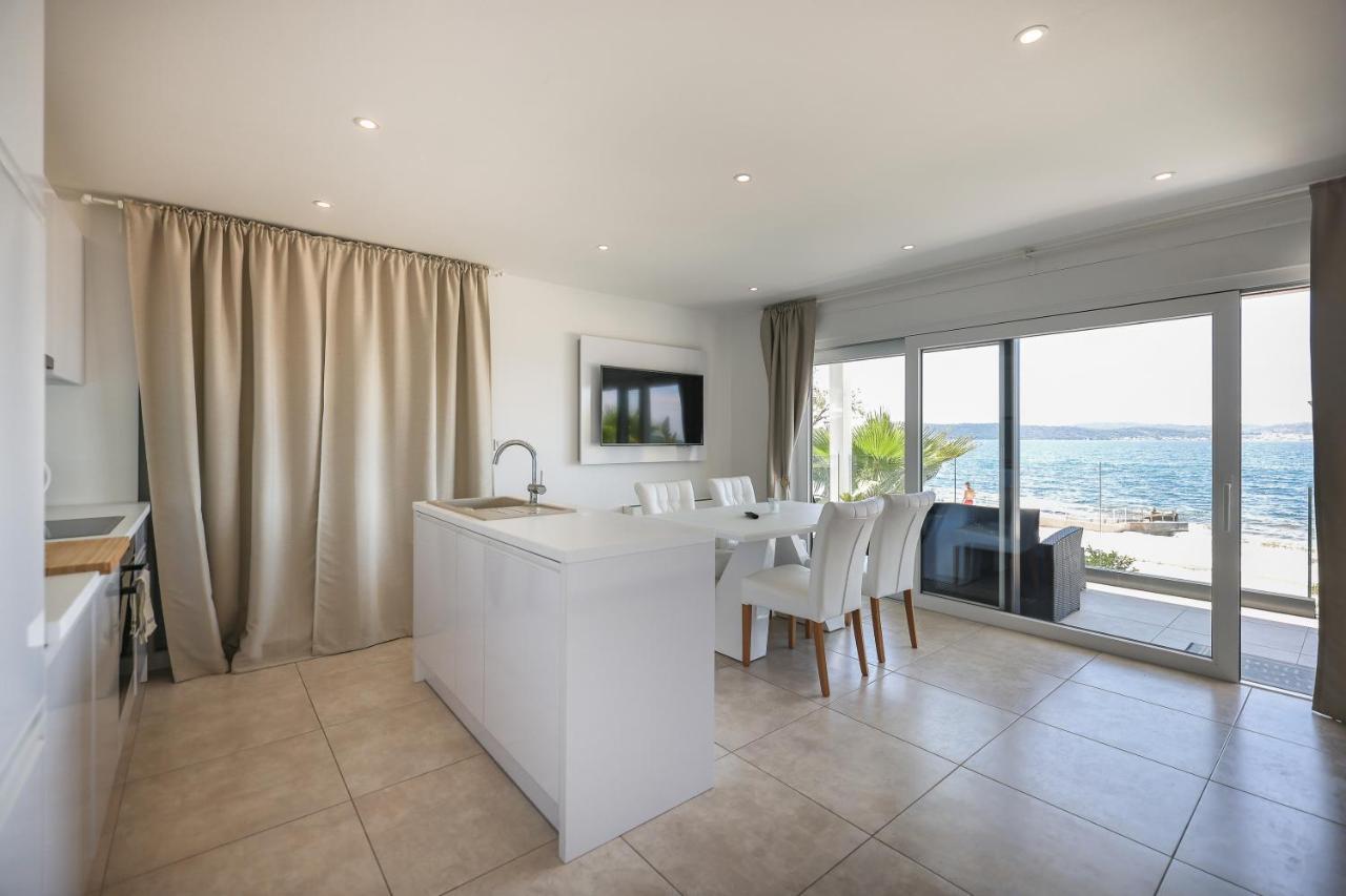 ביבינייה Paradise On The Beach Apartments מראה חיצוני תמונה